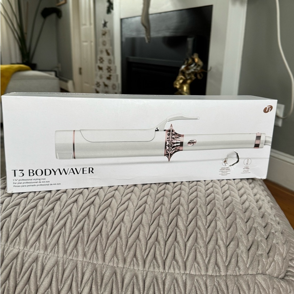 NIB T3 BodyWaver Styling Tool in White and Rose Gold